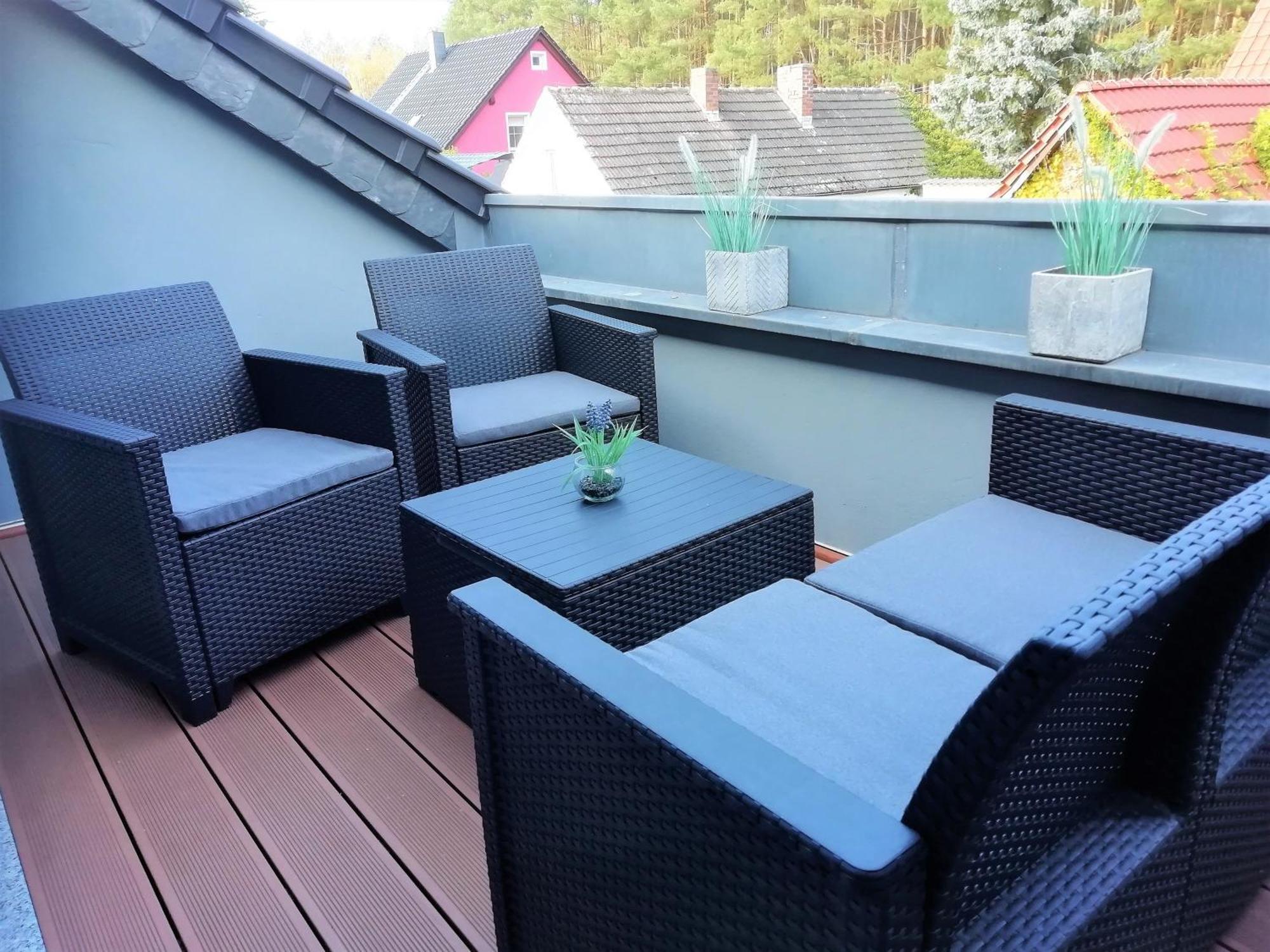 Ferienwohnung Am Waldesrand - Garten, Terrasse, Grill, Luftkuehler, Massagesessel, Kinderspielecke, Spielekonsole Cottbus Eksteriør bilde