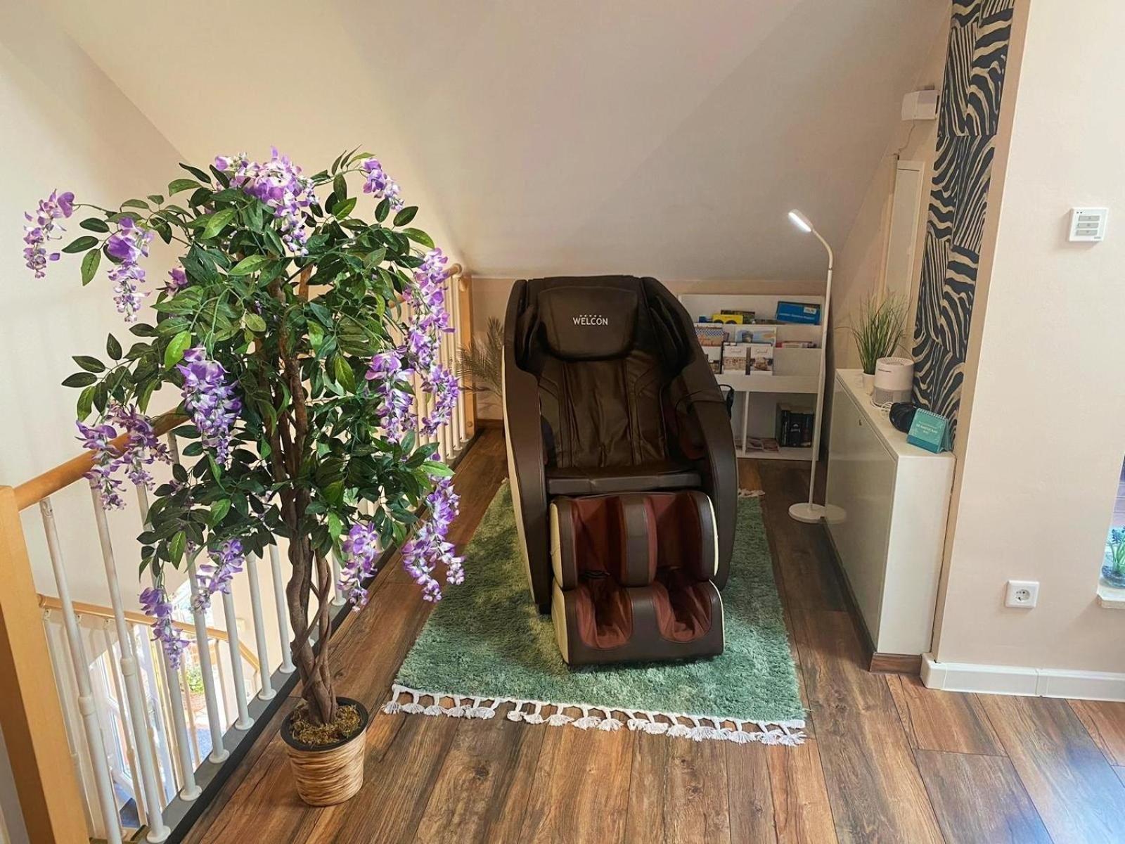 Ferienwohnung Am Waldesrand - Garten, Terrasse, Grill, Luftkuehler, Massagesessel, Kinderspielecke, Spielekonsole Cottbus Eksteriør bilde
